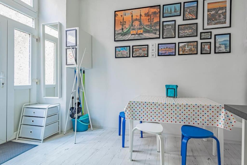 Little Dream Apartment Budapeste Exterior foto
